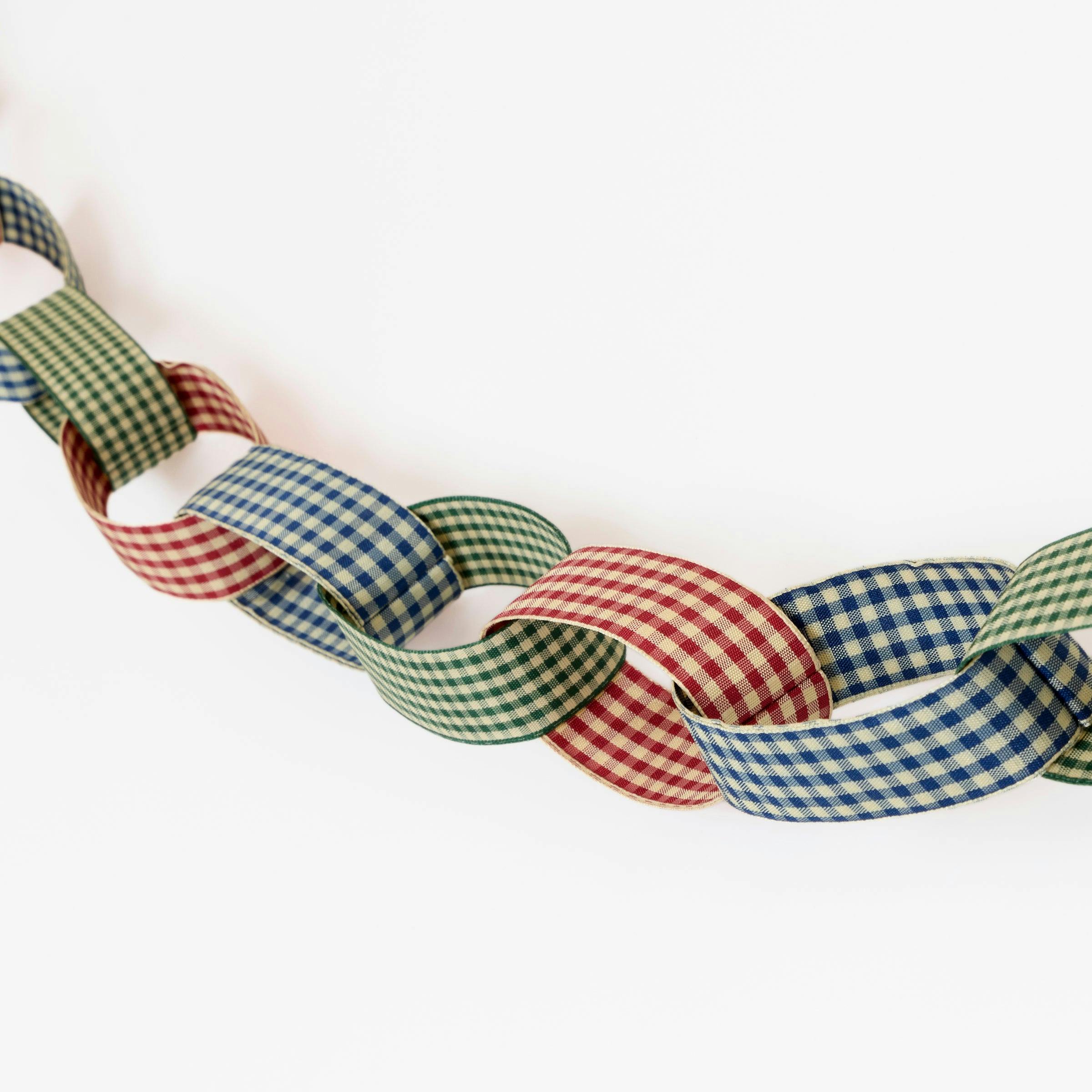 Gingham Chain Link Garland