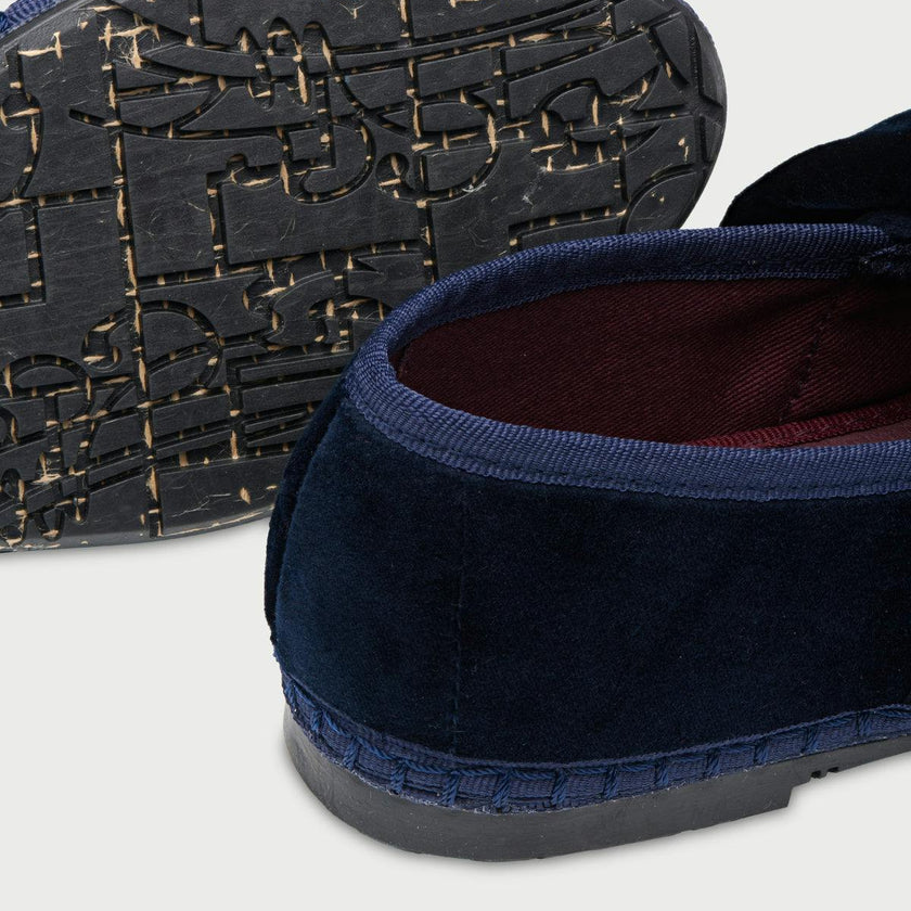 Lyra Navy