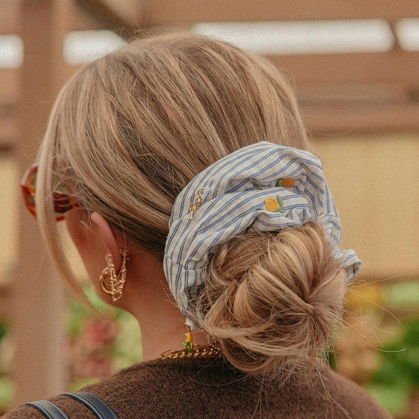 LEMON CHARM OVERSIZED SCRUNCHIE