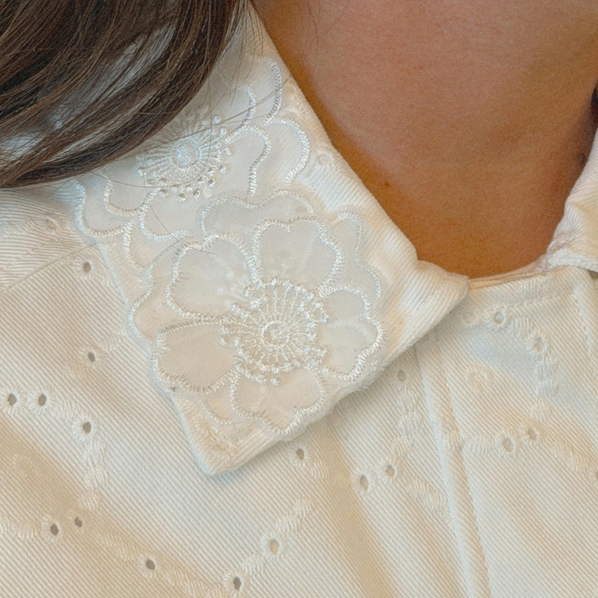 The Gillian Jacket - Ivory Eyelet