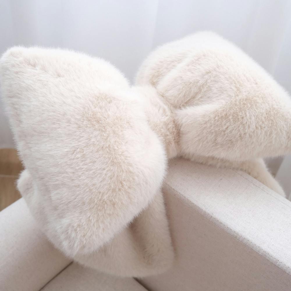 BOW PLUSH