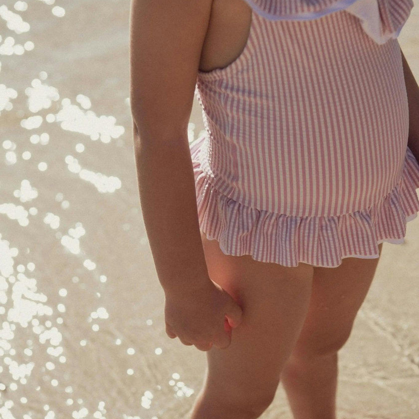 Girls' one-piece swimsuit with lilac ruffles | CANDY 1P