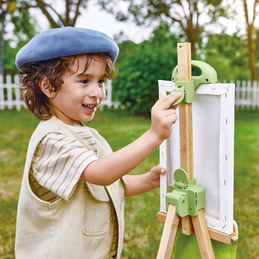 Hape: Portable Bamboo Easel - 14pc