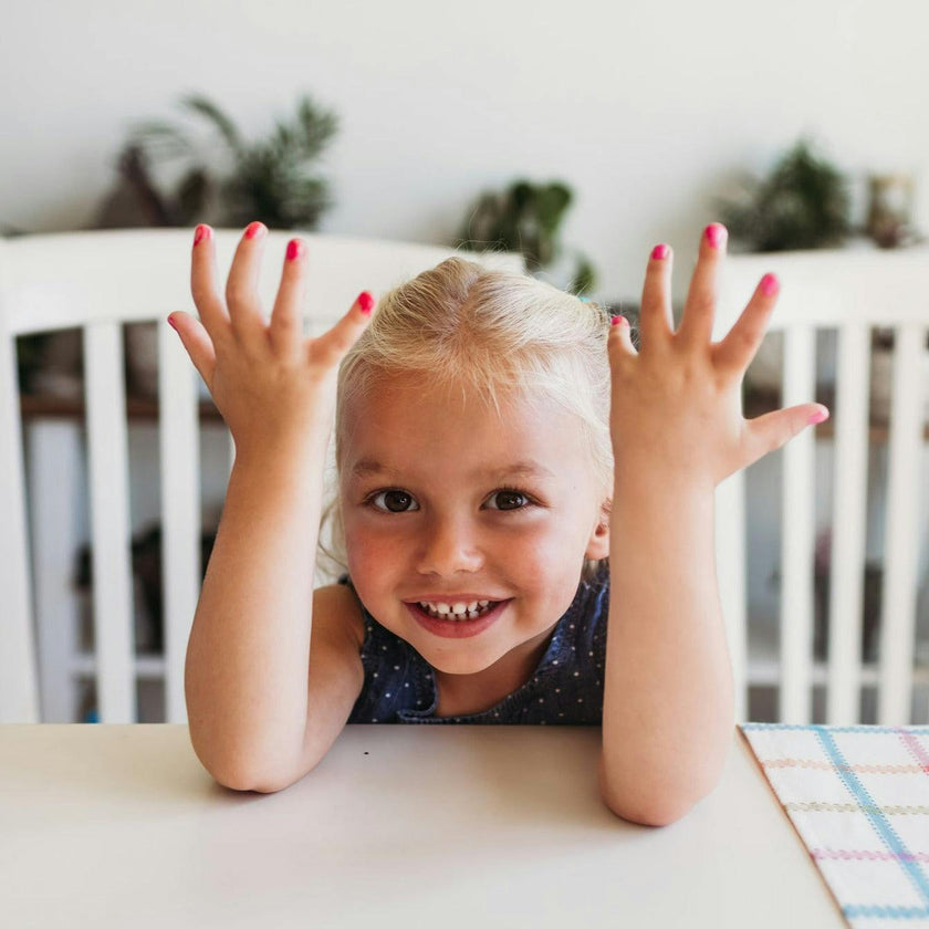 Rainbow Party Gift Set - Kids Non-toxic Nail Polish