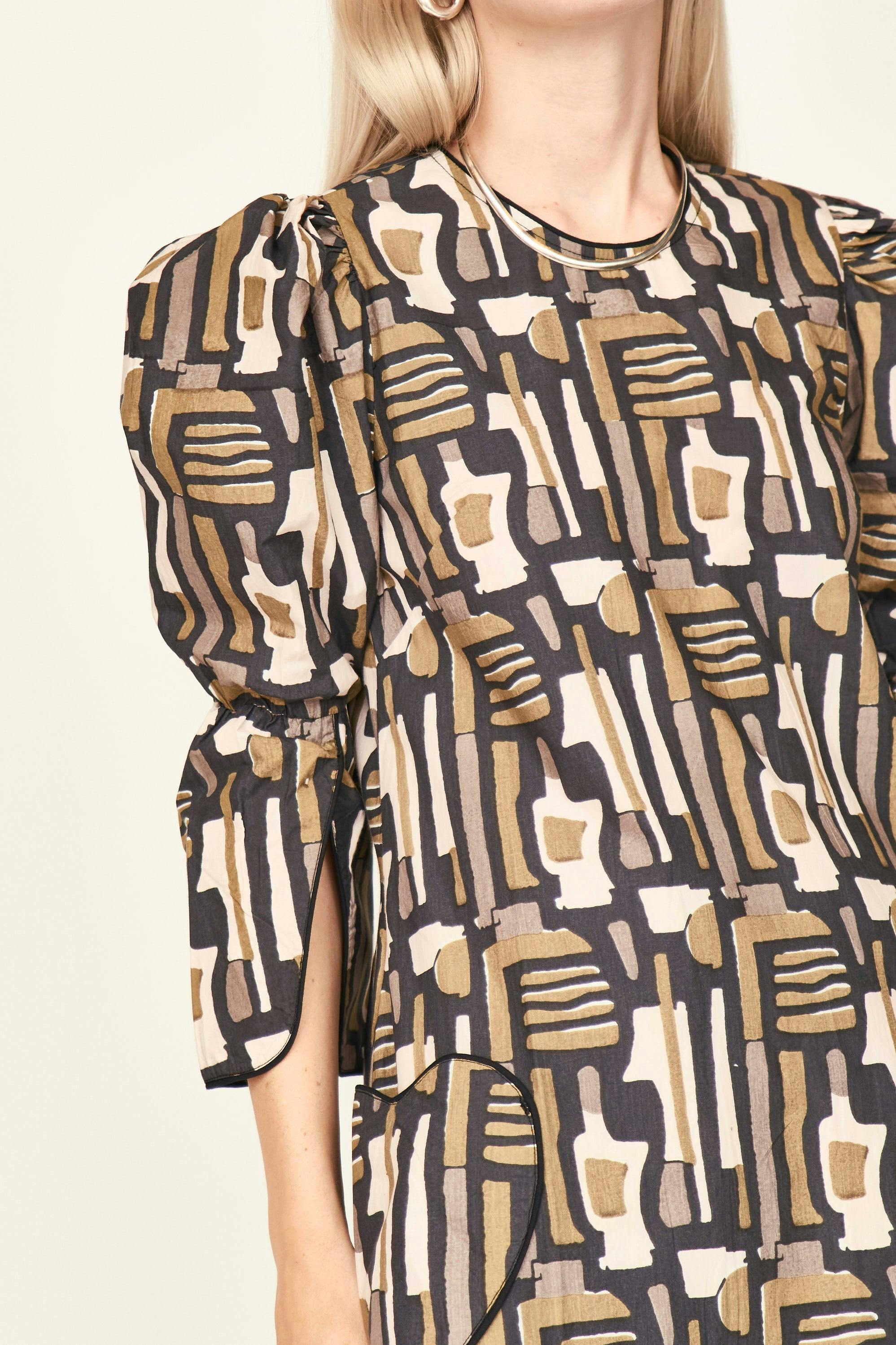 Cassis Dress in Olive Labyrinth