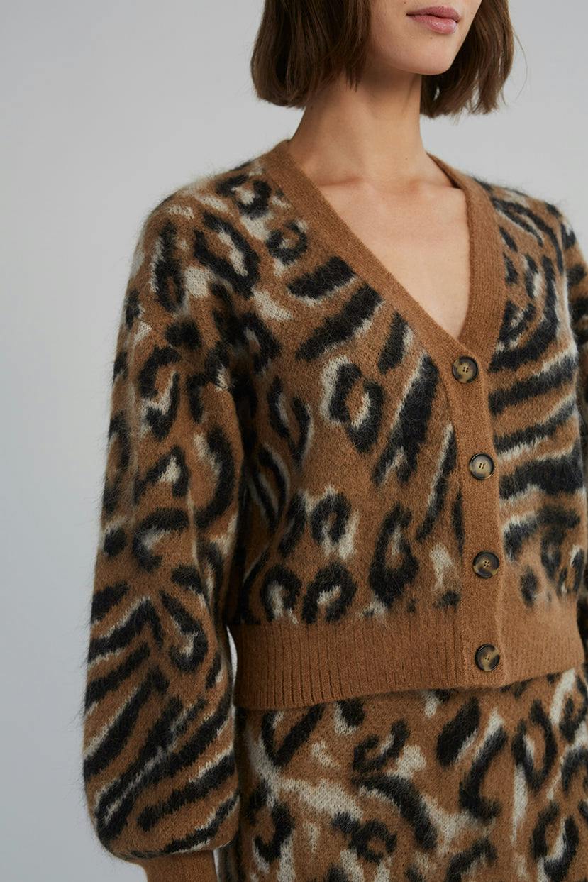 AVIANA CARDI