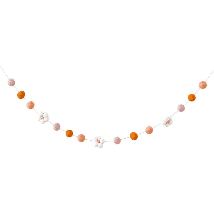 Darling Daisy Felt Garland
