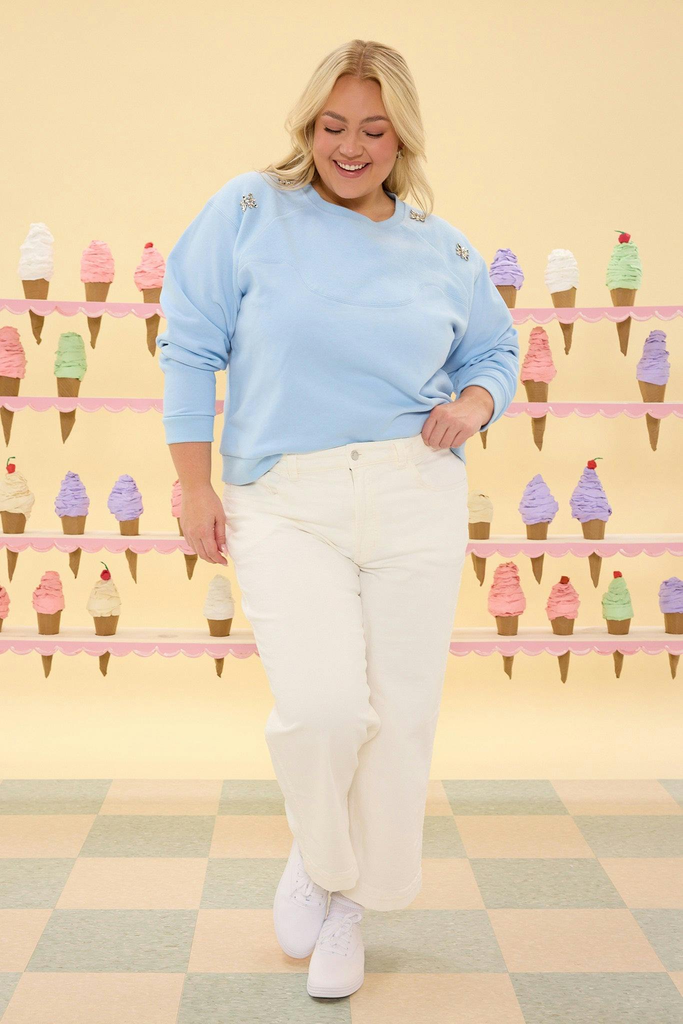 Casey Crewneck Sweatshirt in Light Blue