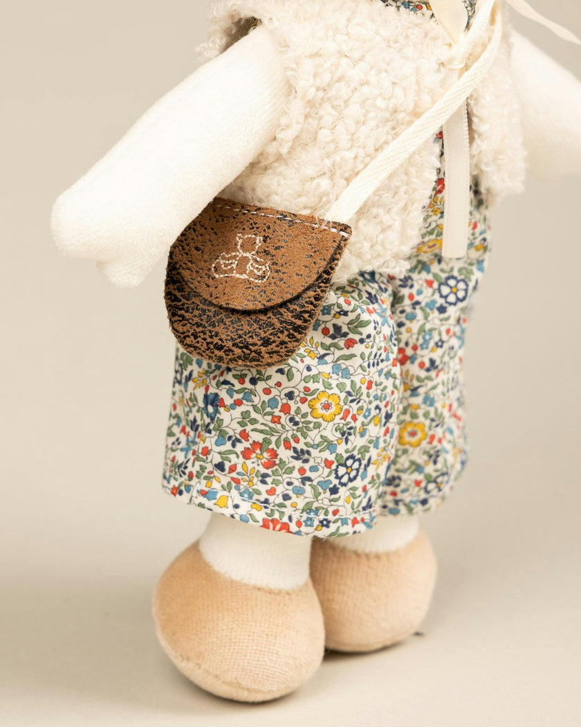 Pamplemousse Peluches Marguerite Doll
