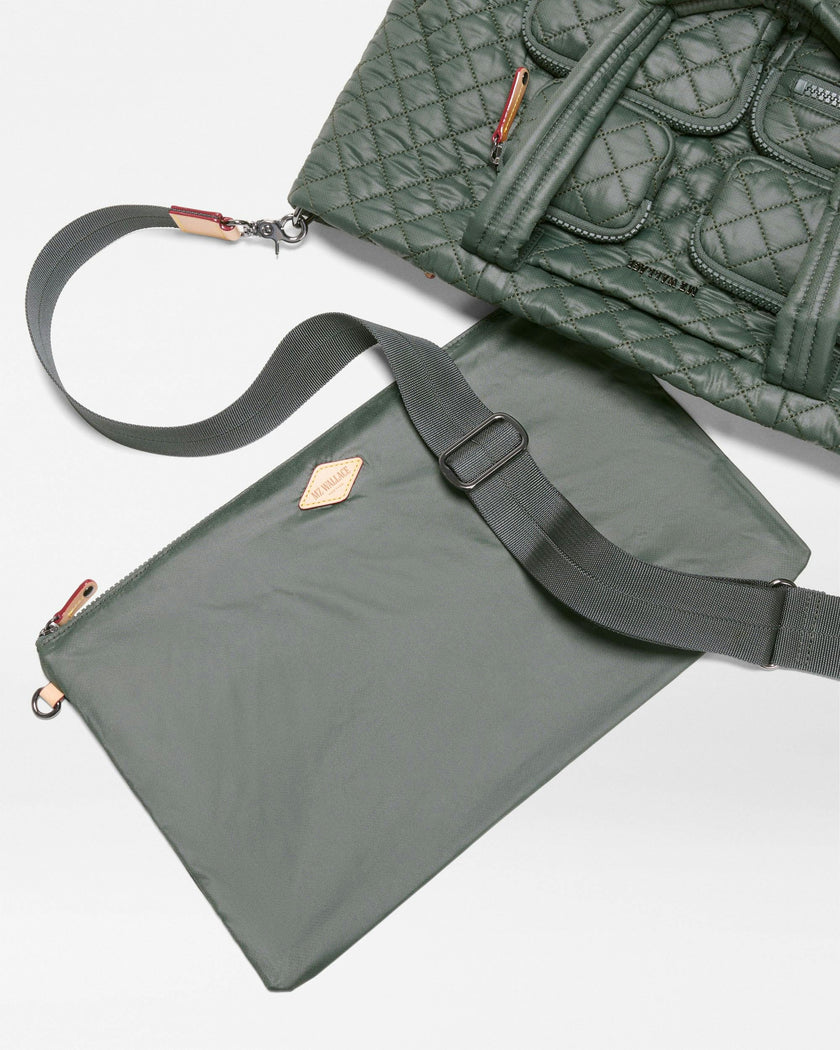 Juniper Medium Metro Travel Tote