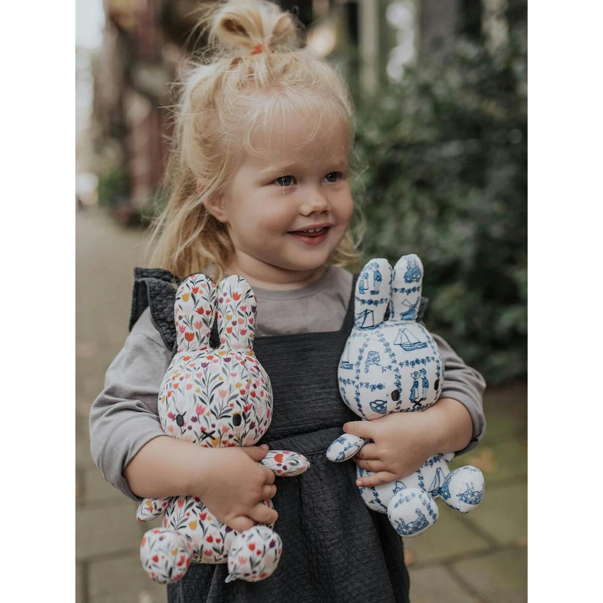 Plush Miffy Sitting All-Over Tulip White/Red 9