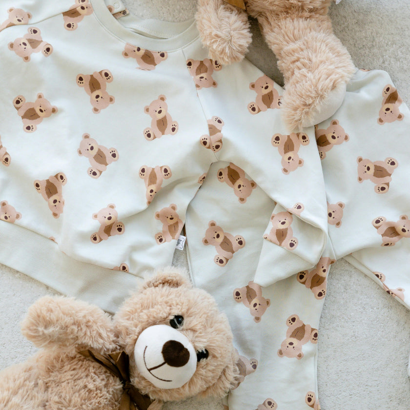 all over teddy bear jogger set