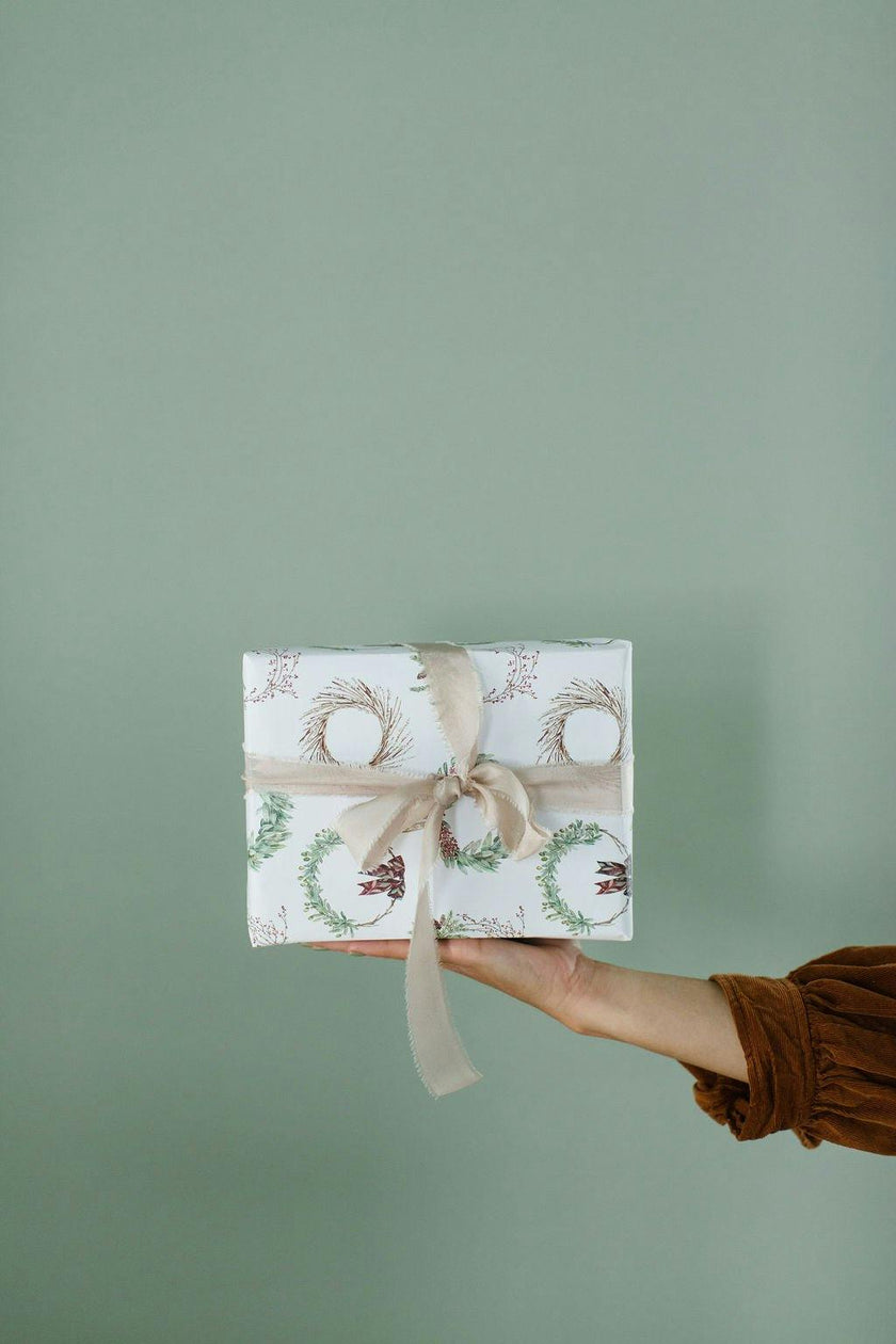 Holiday Wreath Gift Wrap