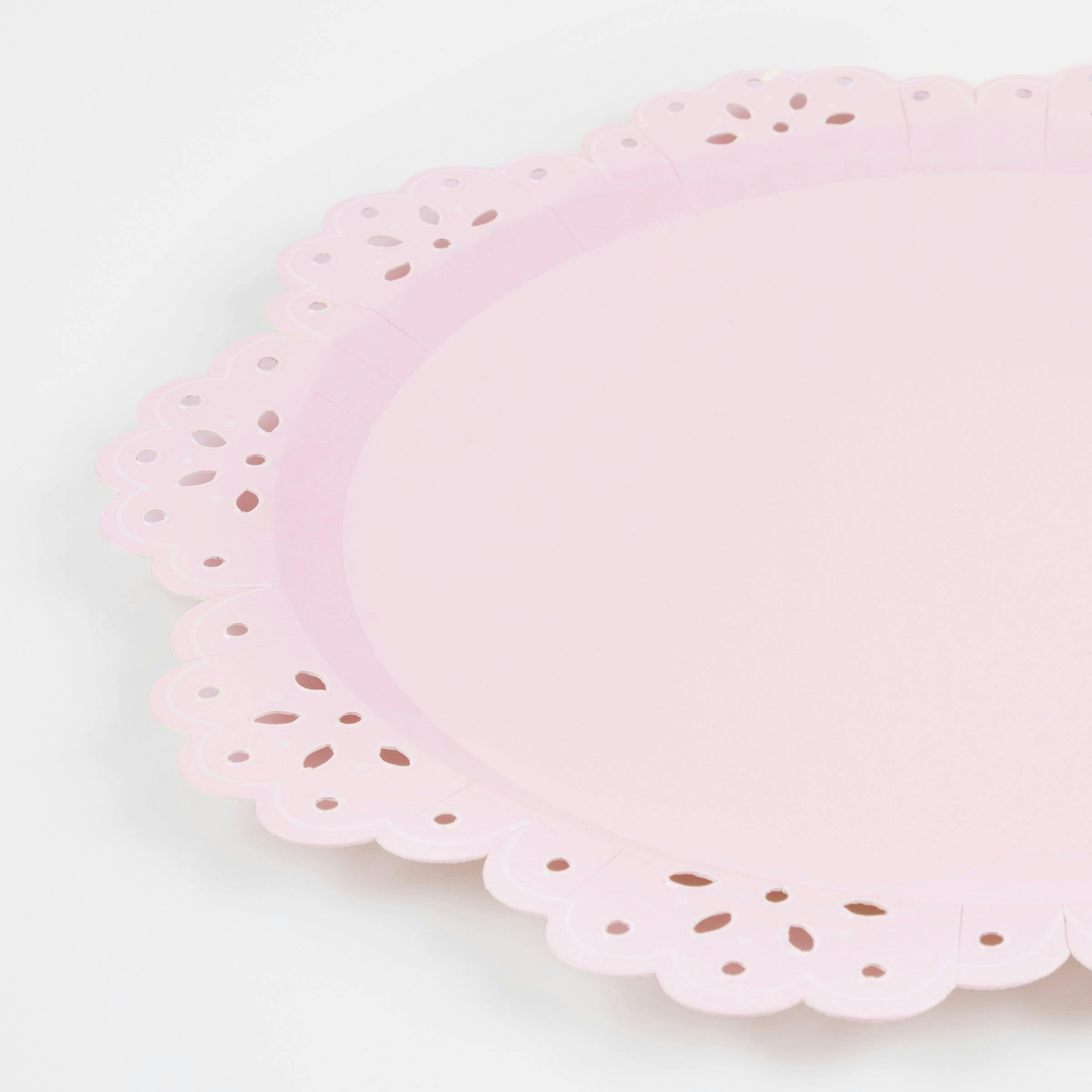 Broderie Anglaise Lace Multi Dinner Plates