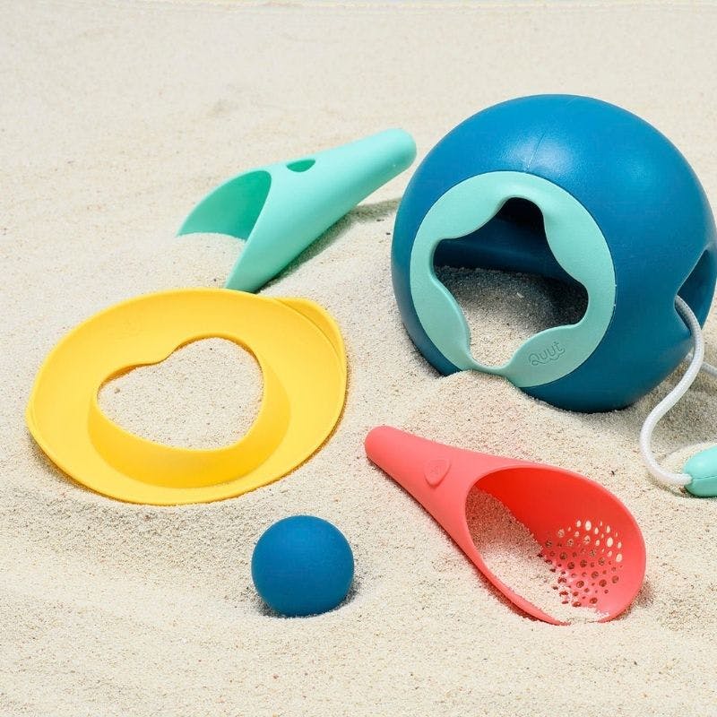 Quut Beach Bundle – Beach Bag Set & Triplet Multifunctional Sand Play Set for Kids