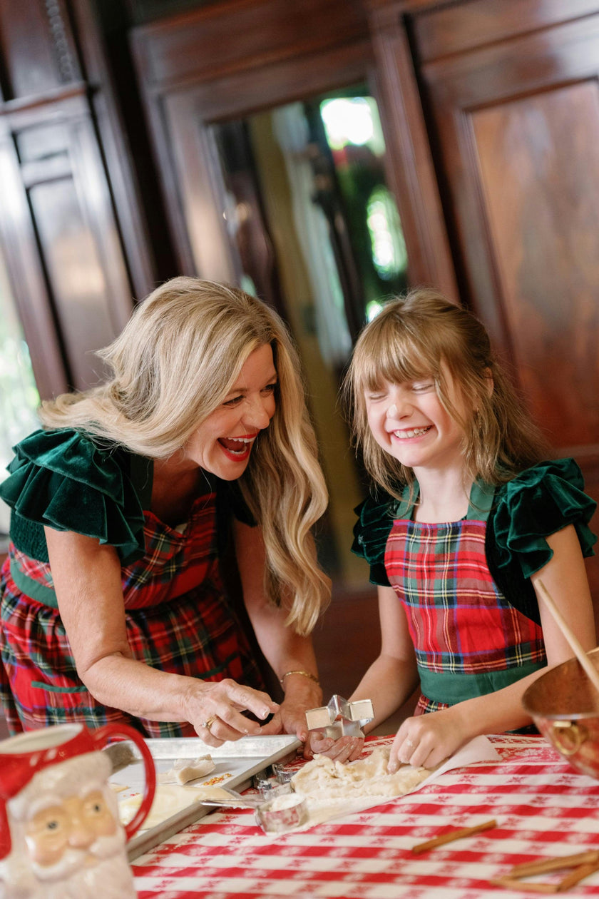 Ivy Apron in Holiday Plaid