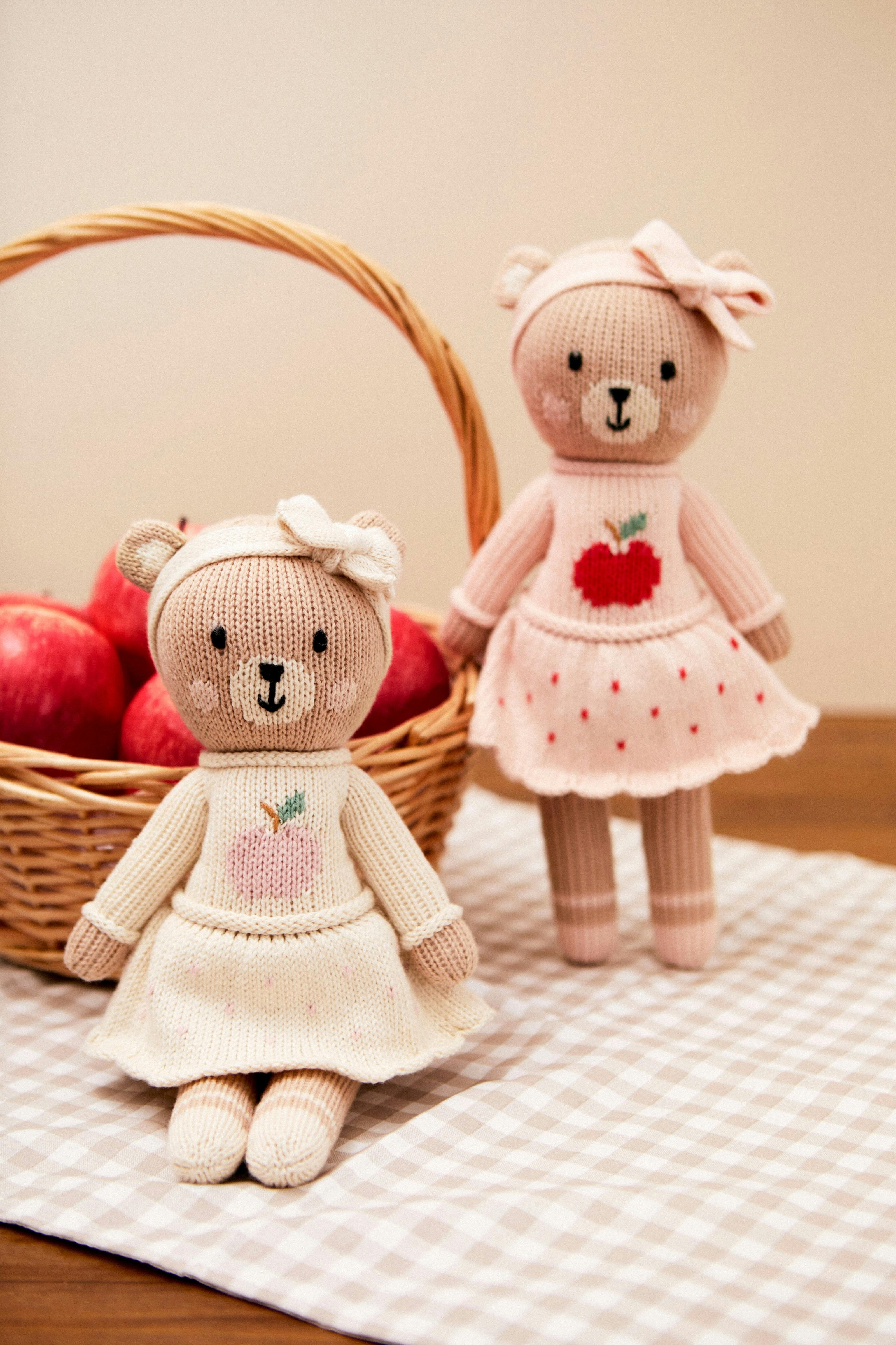 Emma the bear with apple 11