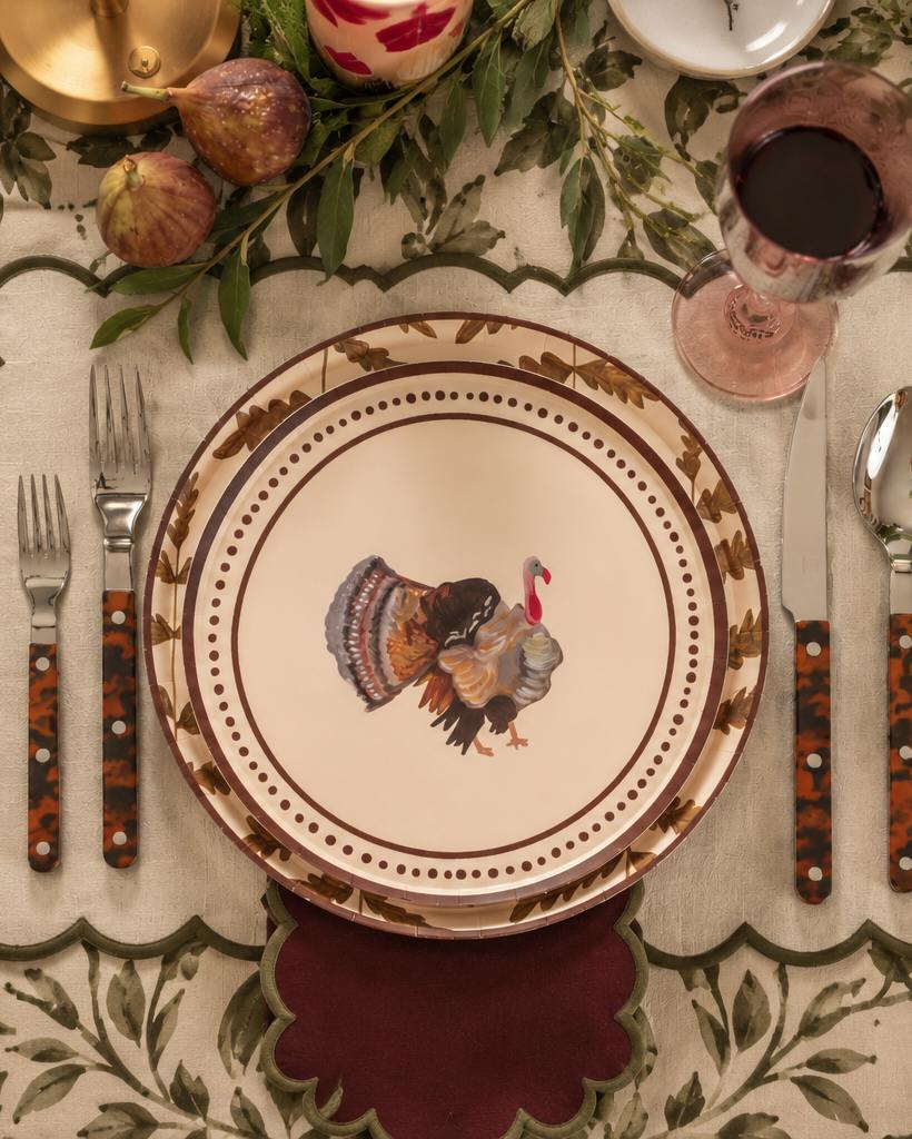 Woodland Dinner Plate Set in Autumn Oak