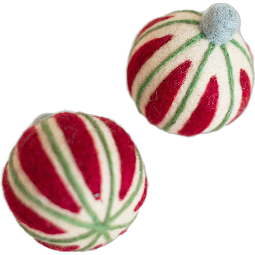 WINTER ORNAMENT BALL