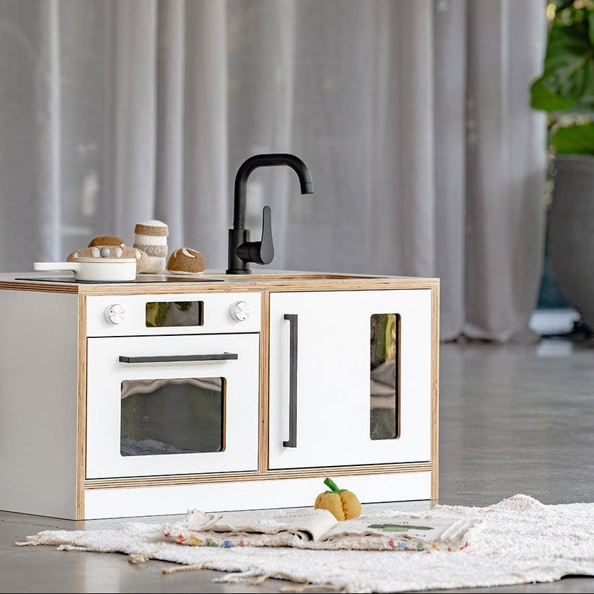 Kitchenette Mini – White & Oak Pretend Play Station