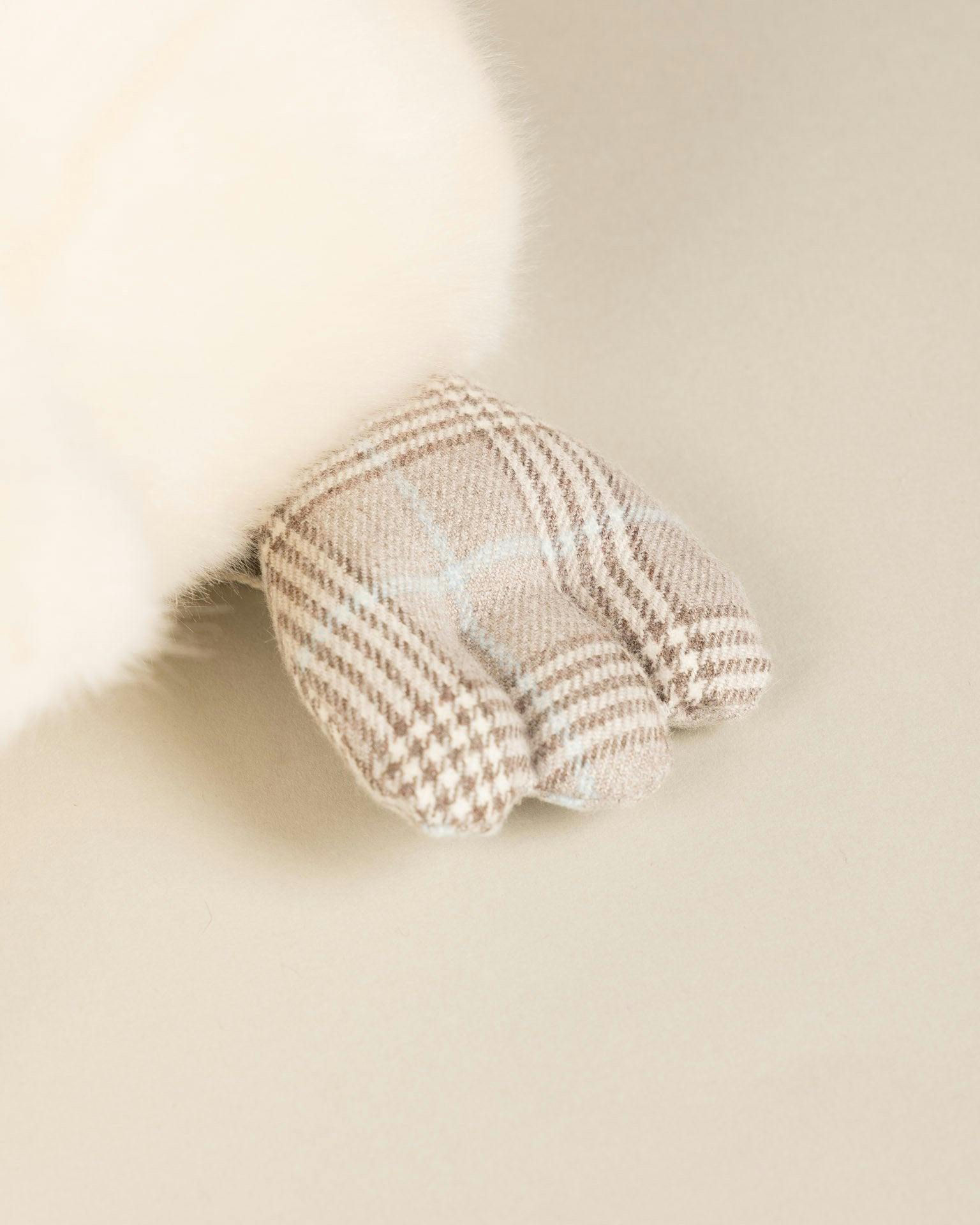 Aglae the Duck | Beige | Scottish Print