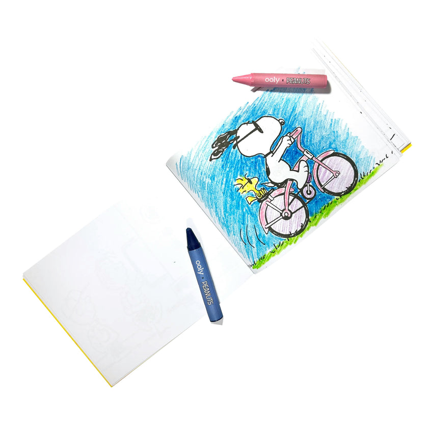 OOLY x Peanuts Snoopy School Coloring Travel Kit - 9 Crayons 48 Pages