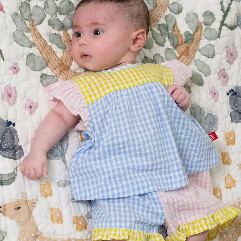 Magnetic Flutter Sleeve Top & Shorts