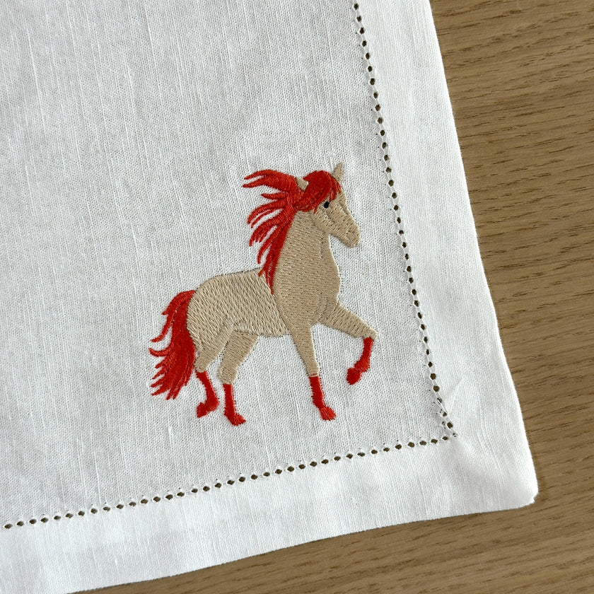 Placemat & napkin - Cavalcade embroidery