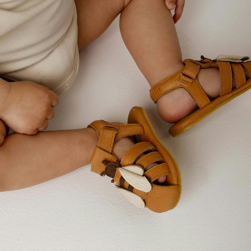 Duni Sky Sandals | Bee | Camel Classic Leather