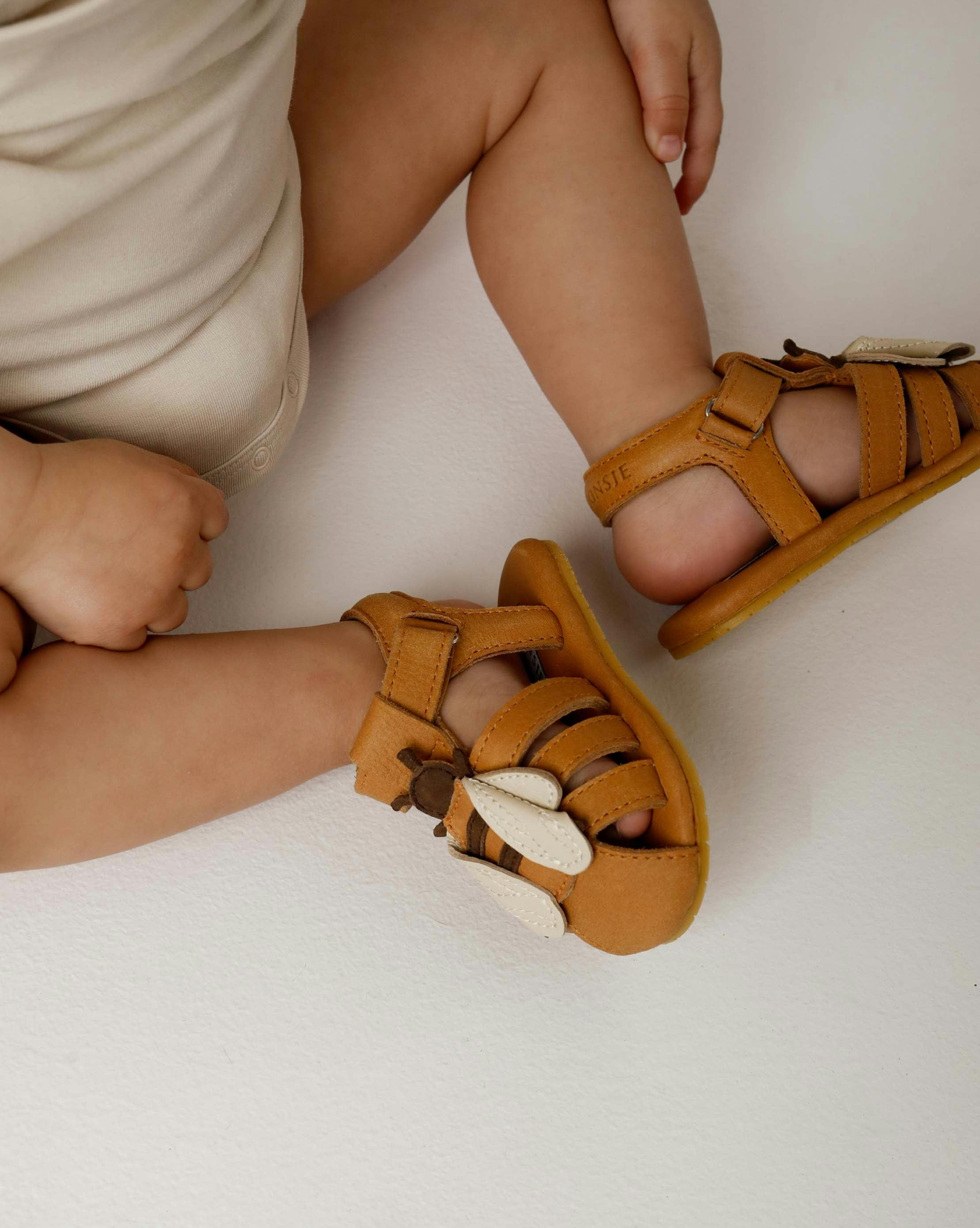 Duni Sky Sandals | Bee | Camel Classic Leather