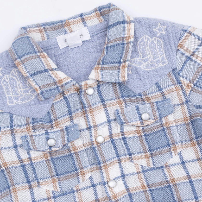 Western Boot Plaid - Short Sleeve Western Pearl Snap Shirt with Casual Short
