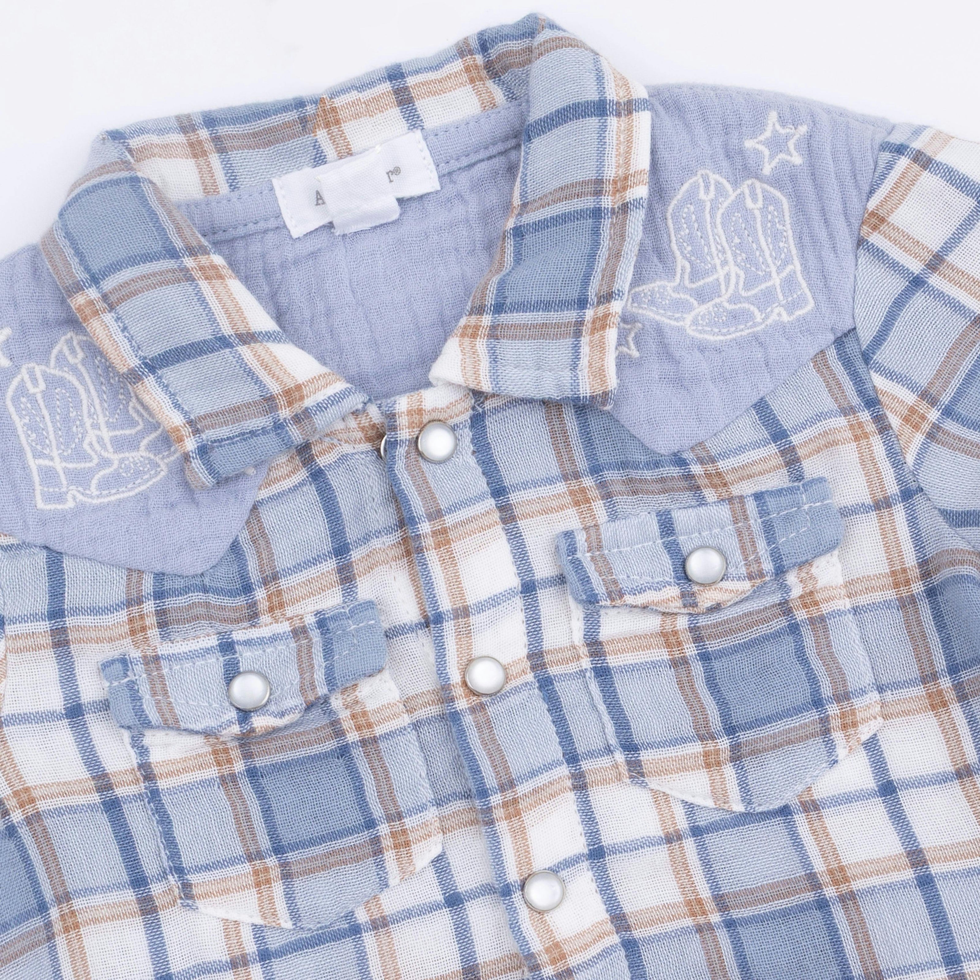 Western Boot Plaid - Short Sleeve Western Pearl Snap Shirt with Casual Short