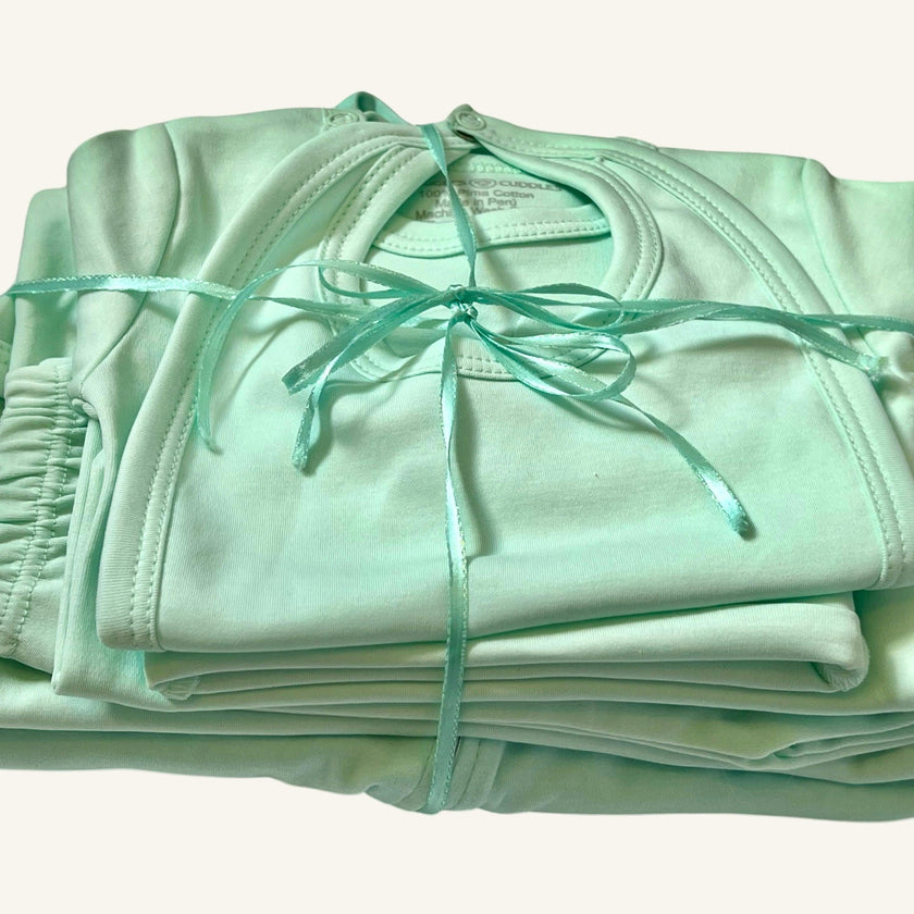 Mint Baby Essentials Gift Box, Green