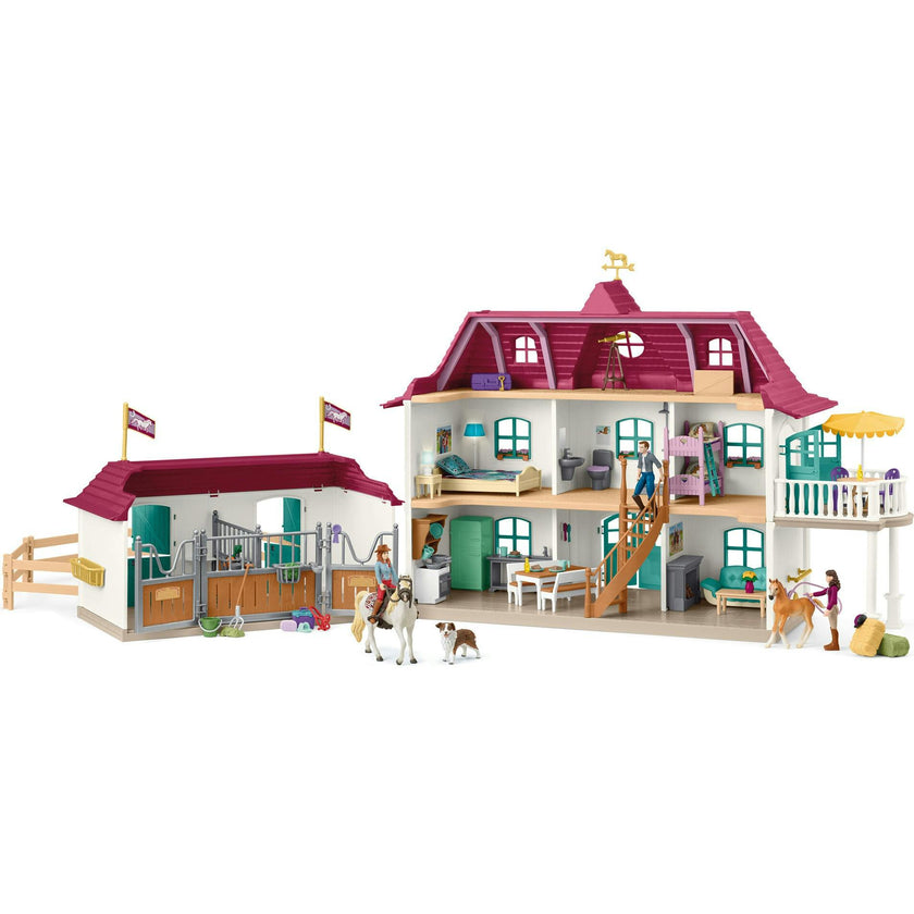 Club: Lakeside Country House & Stable