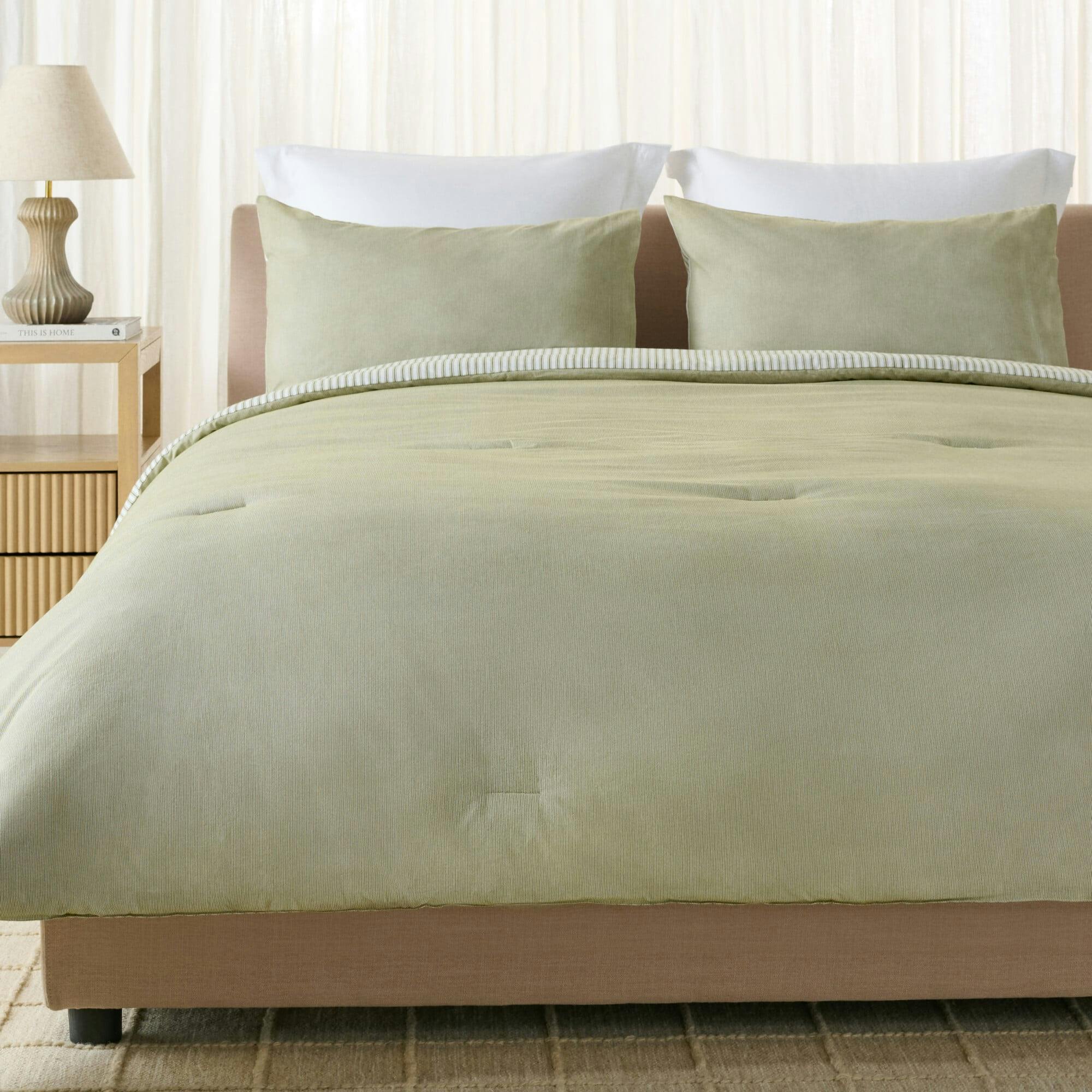 Stripe Reversible Comforter Set, Green