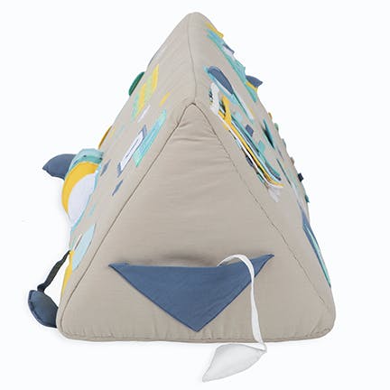 Neo Geometric Tummy Time Toy