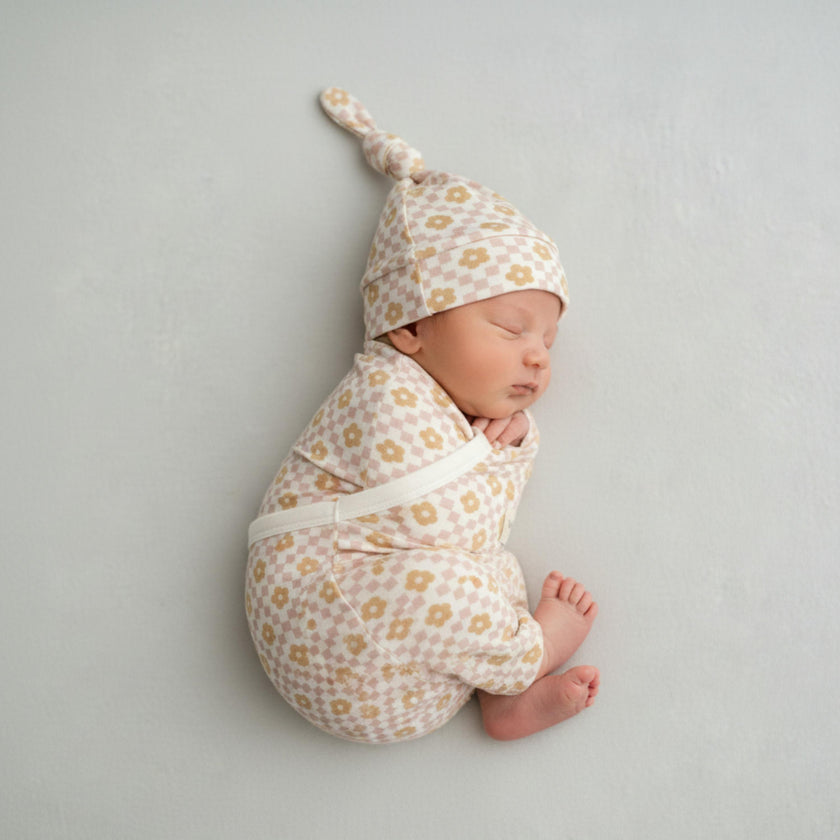 Organic Swaddle Blanket & Hat Set