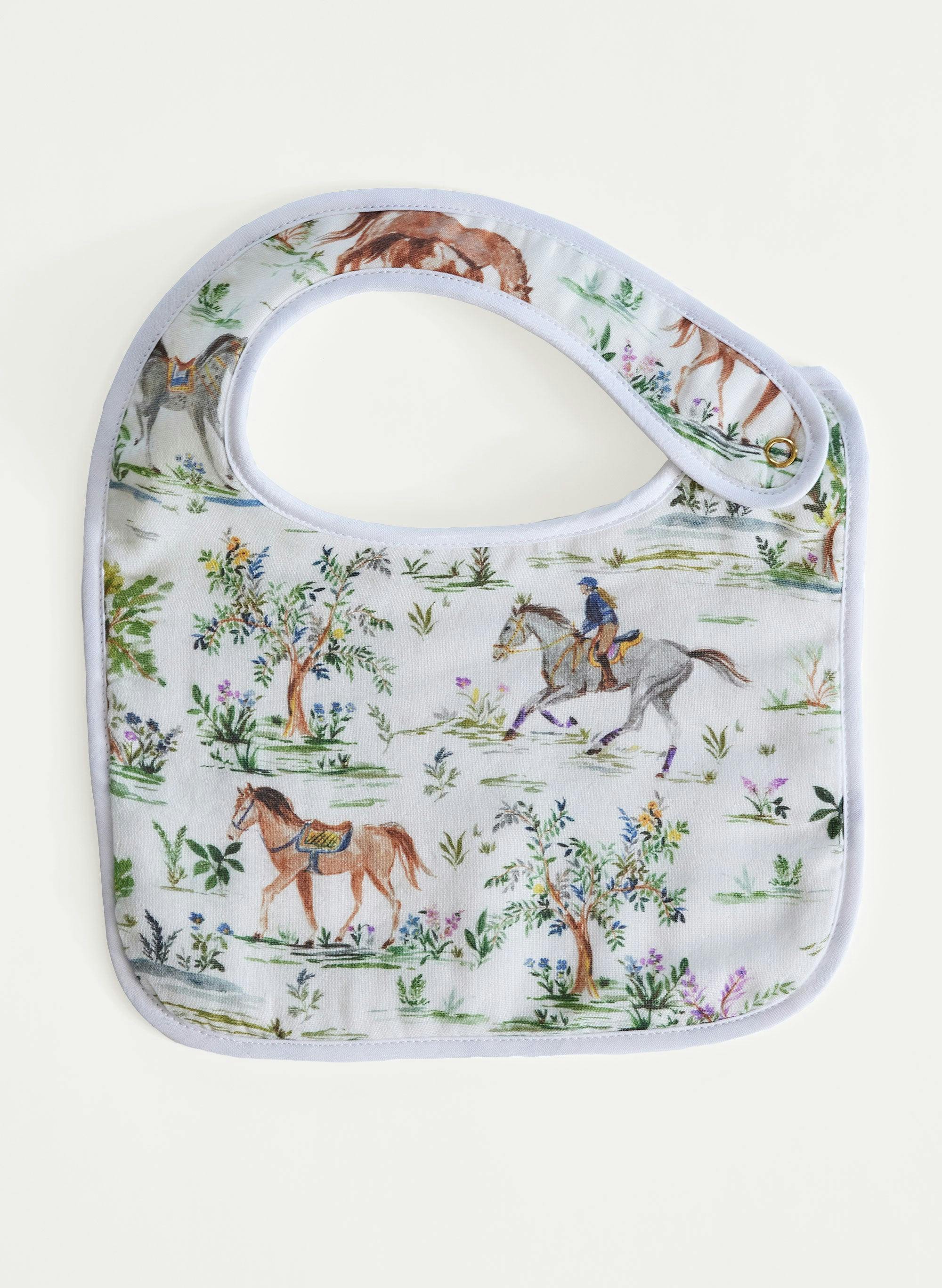 Wonder Baby Basket with Blanket, Bib and Burp Cloth - Hunter Pace