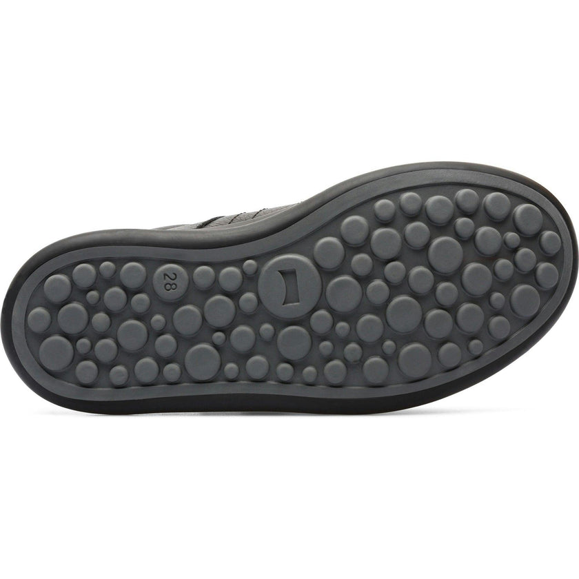 Pursuit Sneaker
