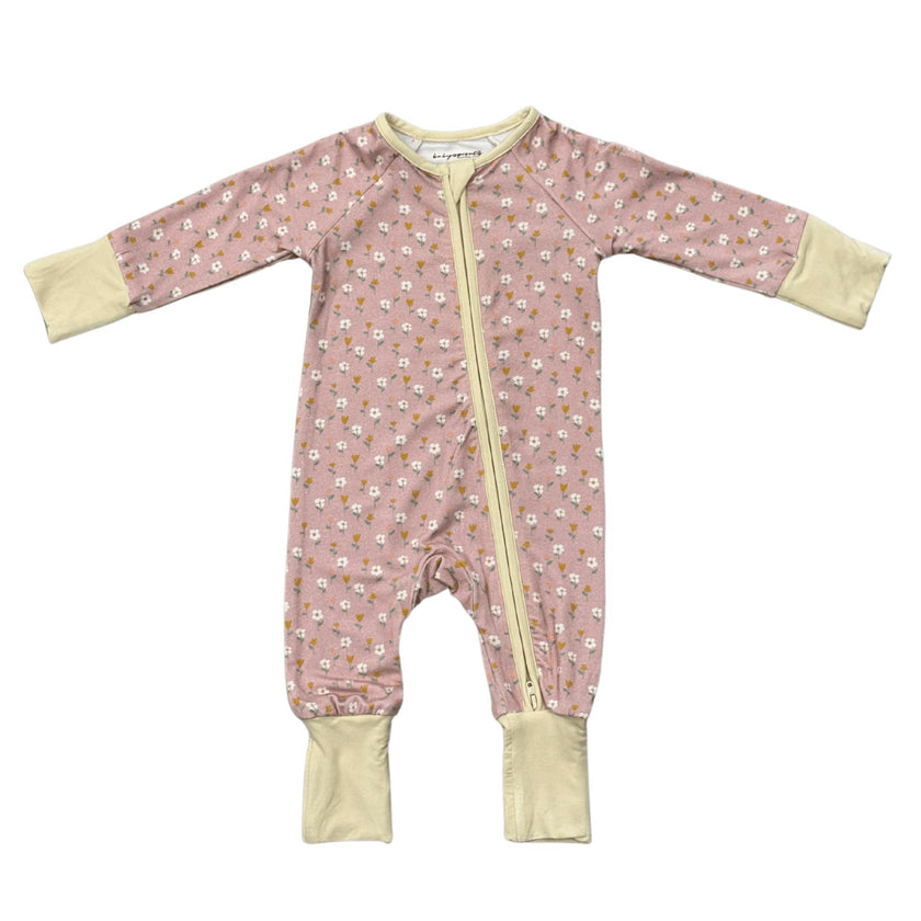 Baby Girl Long Sleeve Zip Romper in Mini Daisy