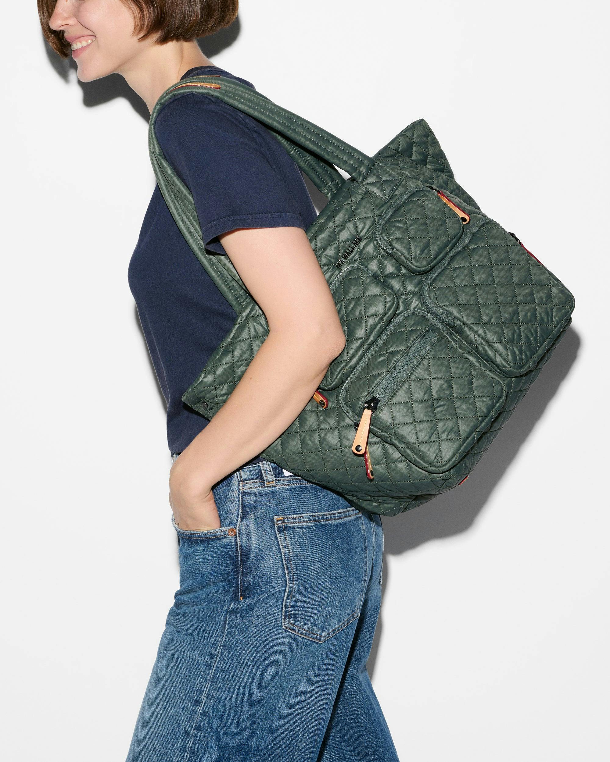 Juniper Medium Metro Travel Tote
