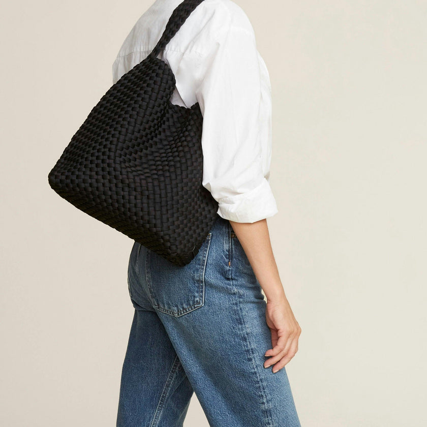 Nomad Medium Hobo | Onyx