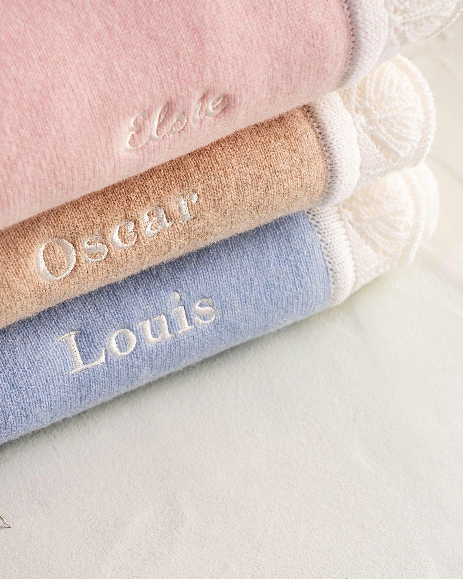 Cashmere Blanket in Oatmeal