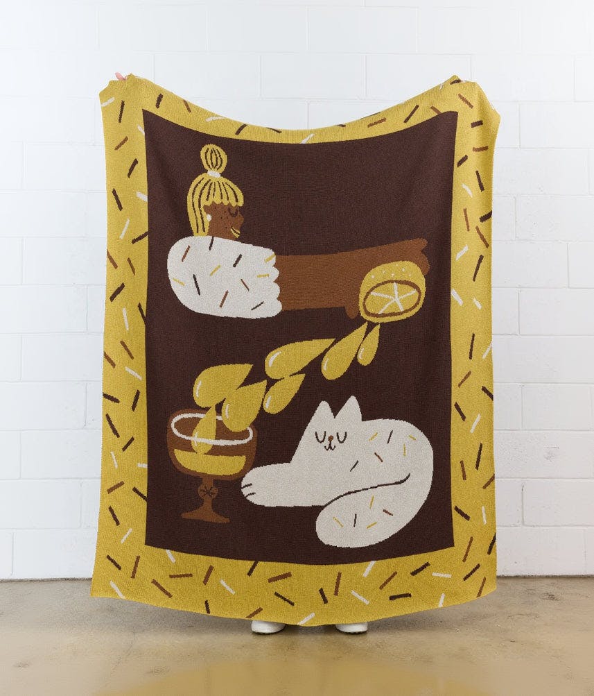 Cocktail Cat Knit Blanket