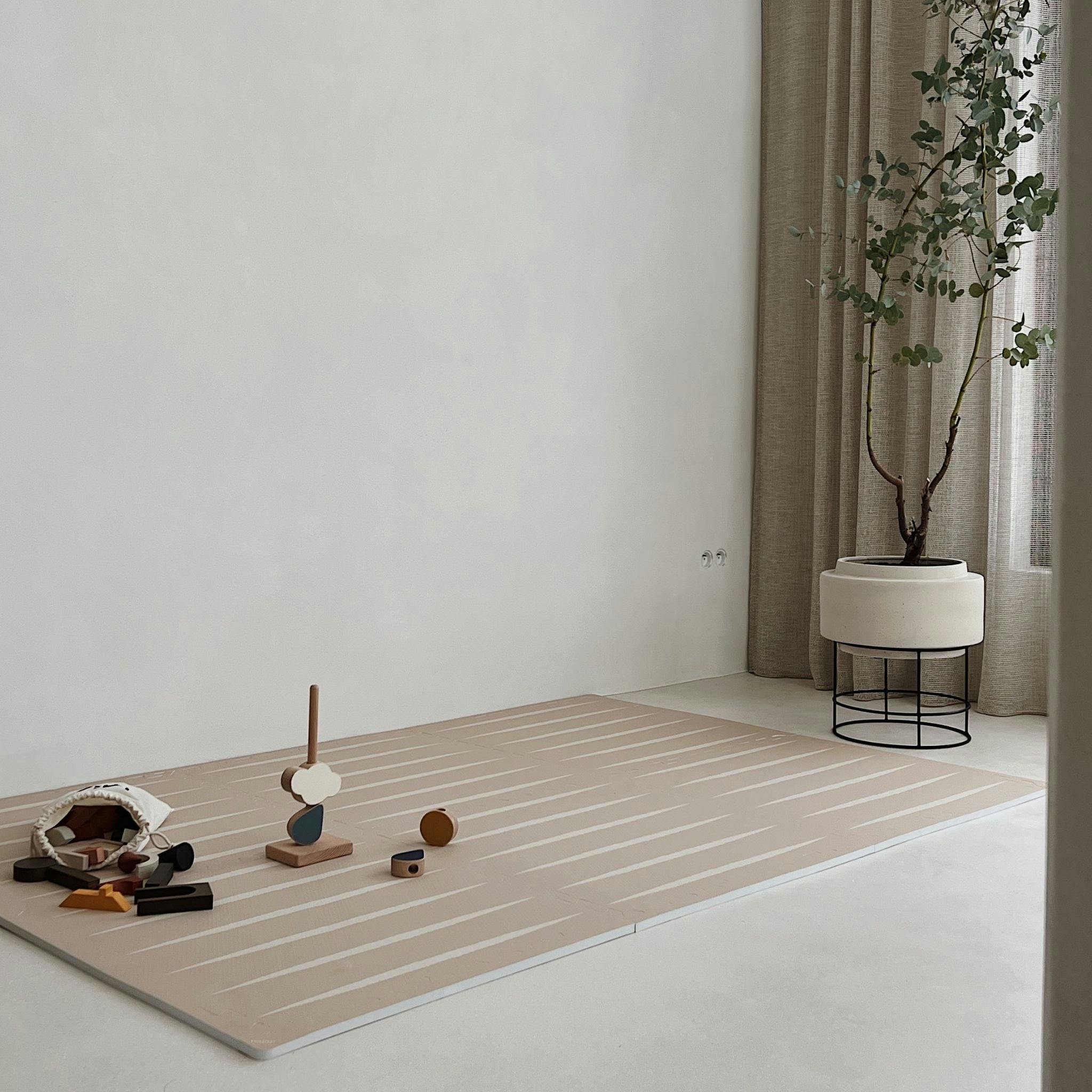 Lucio - Desert Sand - Play Mat, Stripes