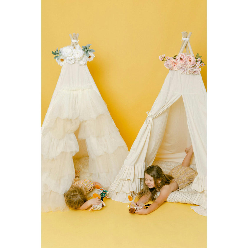 Amelia Play Tent