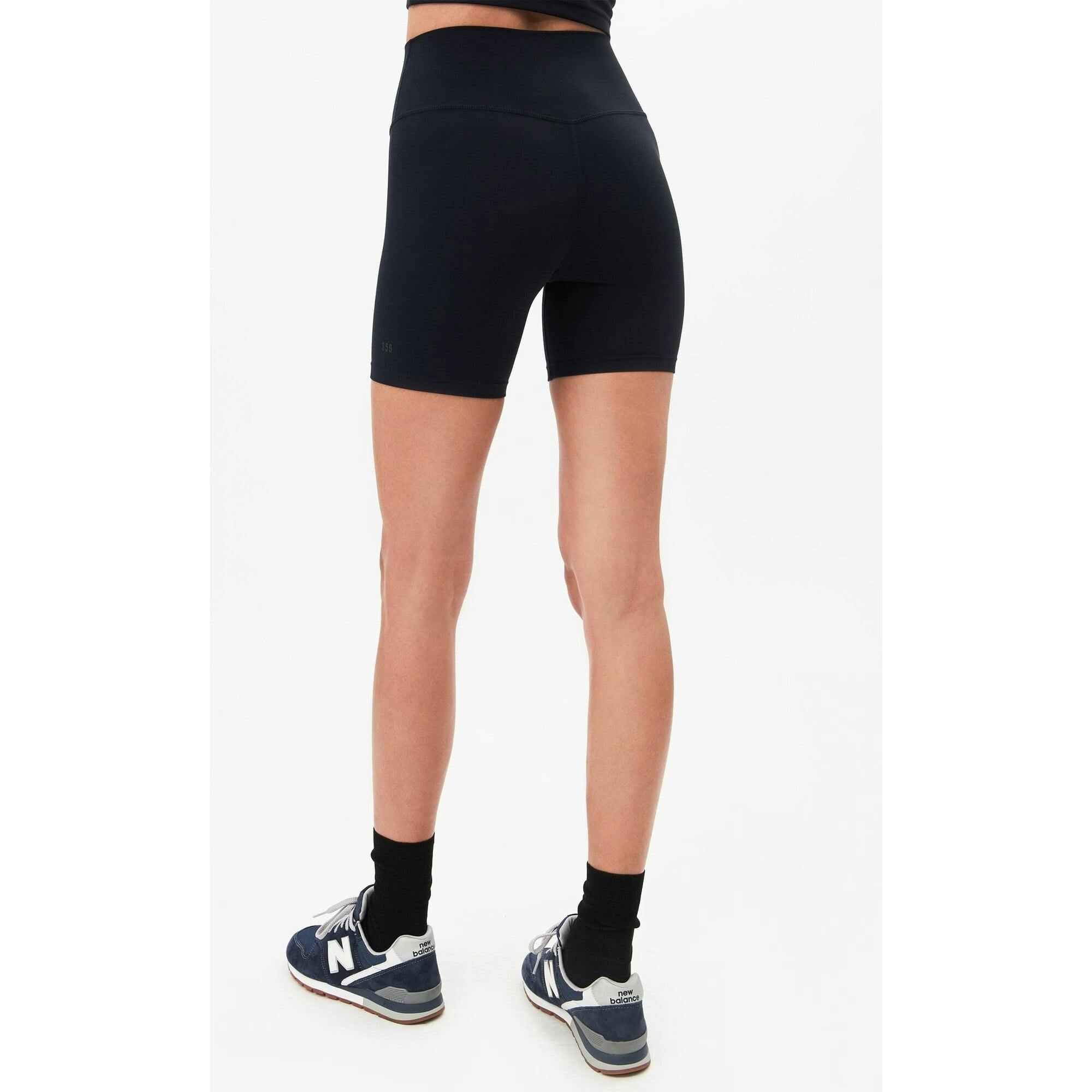 Airweight High Waist Short - Black