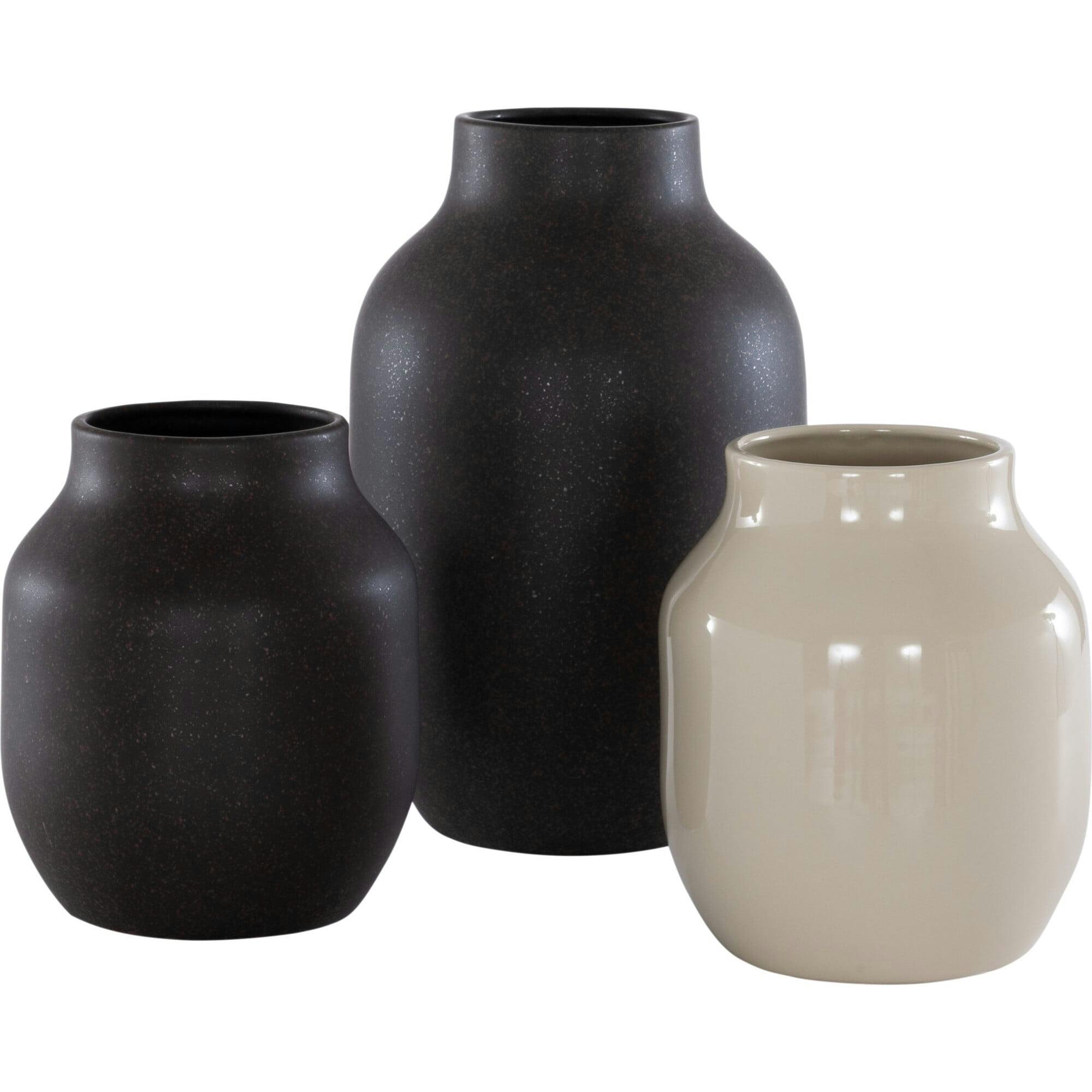 Raya Ceramic Vase