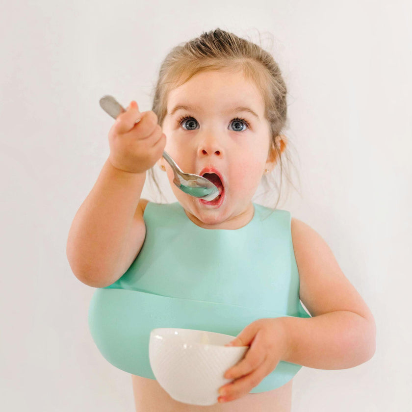 Magnetic Silicone Bib