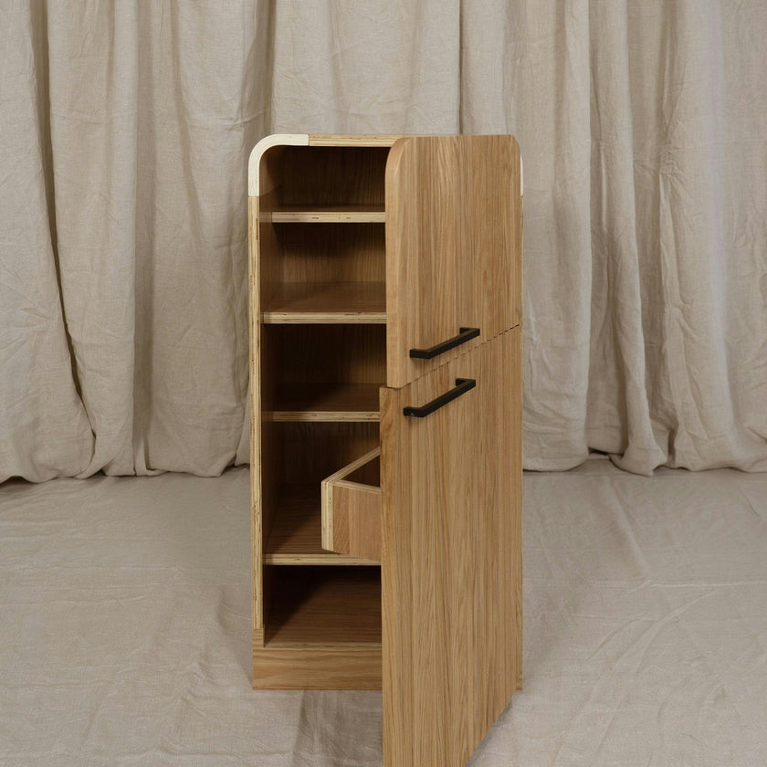 Oak Fluted Play Fridge – Montessori Wooden Toy Refrigerator